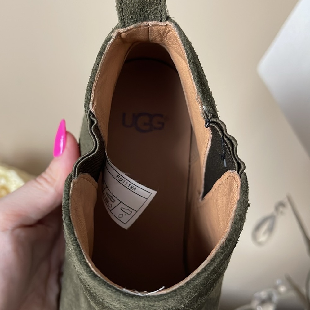 UGG Mcclaire ankle boots soft suede green booties - Picture 9 of 11